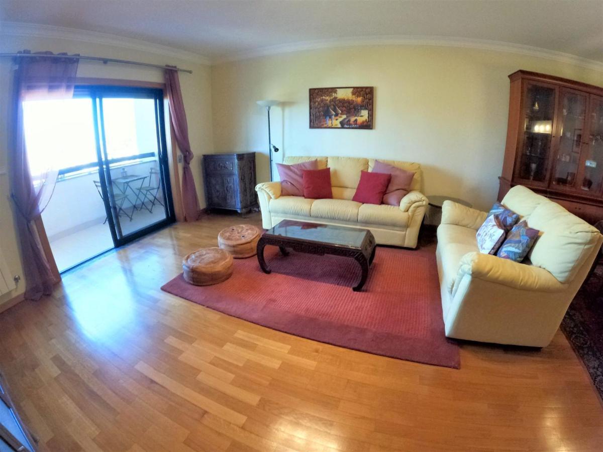 Lisbon 2 Bedroom Apartment With Balcony In Alges Exterior photo