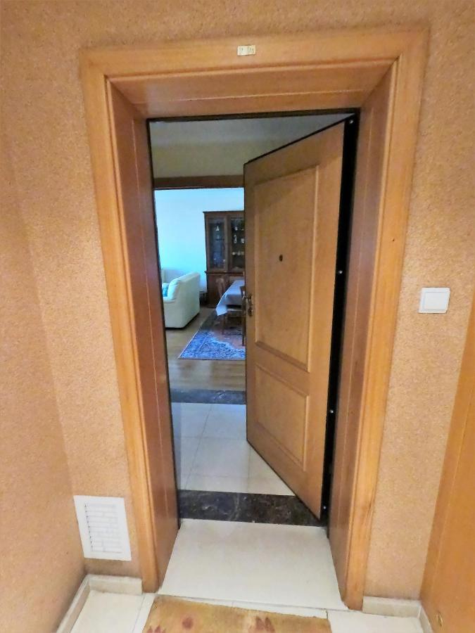 Lisbon 2 Bedroom Apartment With Balcony In Alges Exterior photo